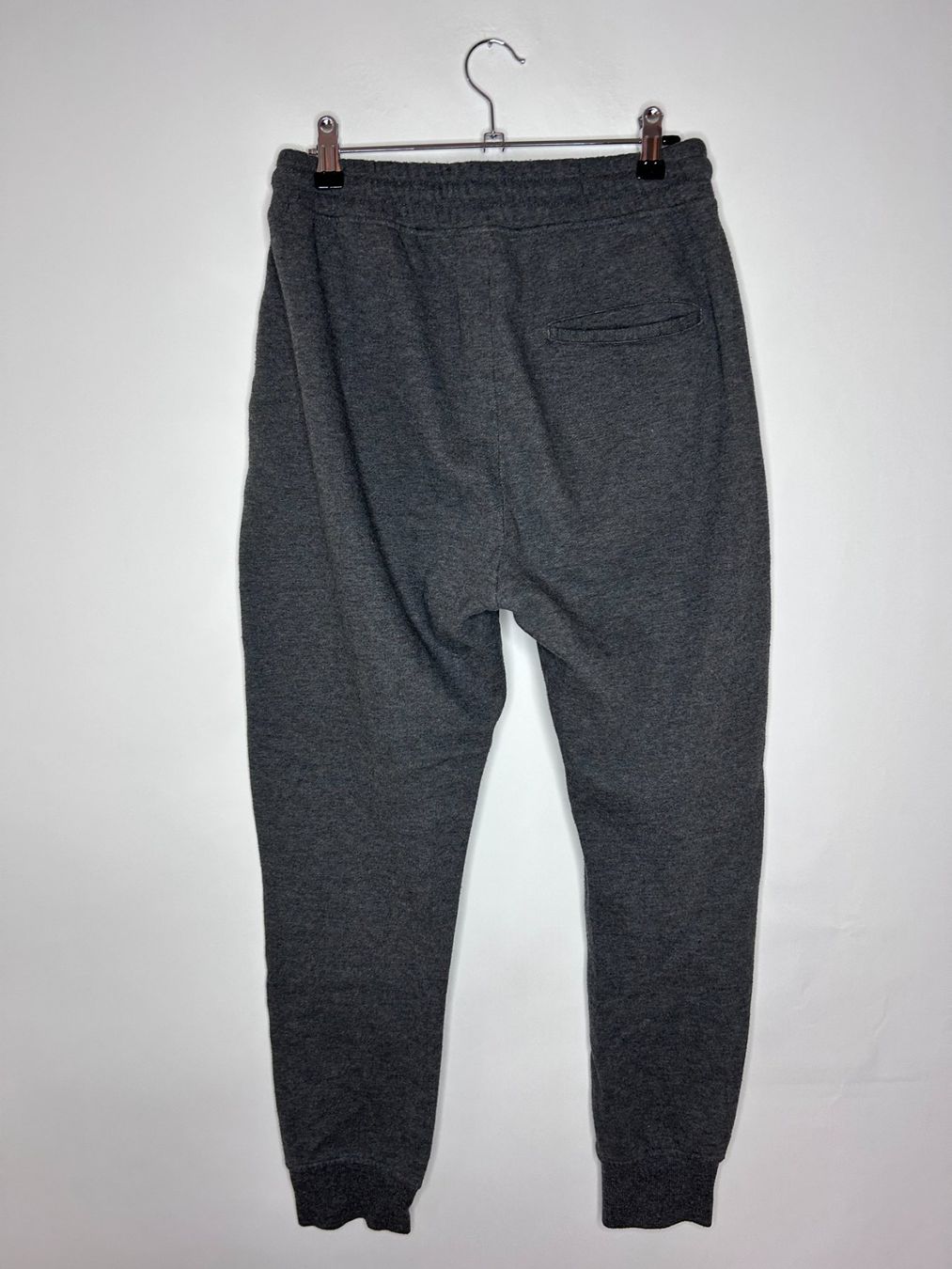 H&M Pantaloni: New Yorker Trainerhose – Usato da St. Gallen venduto da look-twice 1