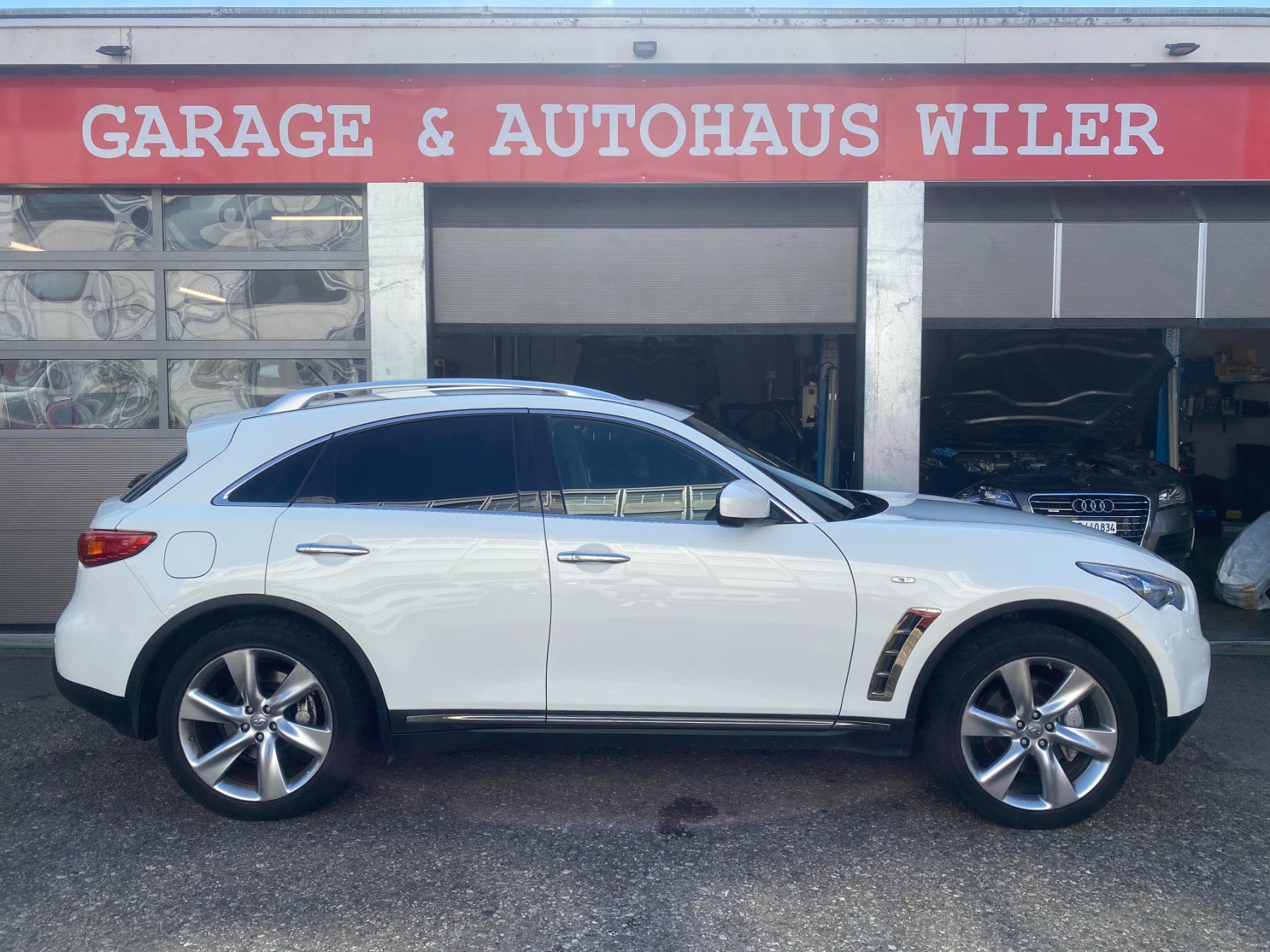 Infiniti Automobili: Infiniti FX37 S AWD Automatic – Usato da Biel/Bienne venduto da AS24 3