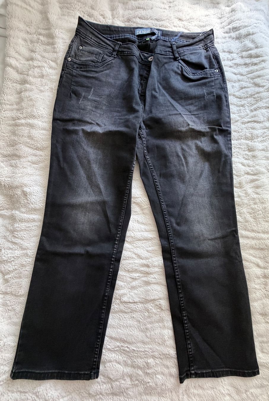 Opus Lots de vêtements: Kleiderpaket von S.Oliver, Cecil, COMMA, Opus – D'occasion à St. Gallen par Cosmo4 7