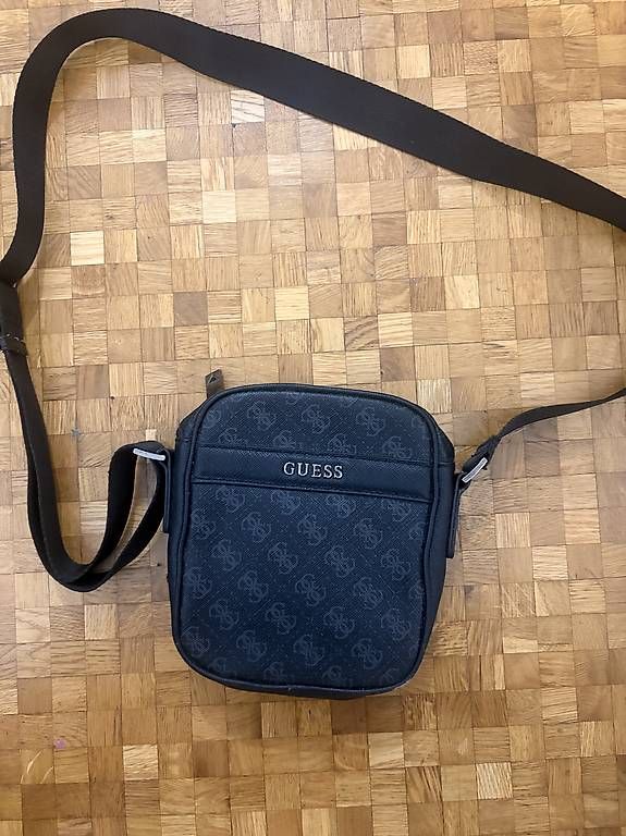 Autres vêtements & accessoires: Tracolla Guess – D'occasion à Pregassona par ara_zvf2