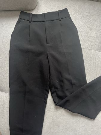 Pantalon noir élégant, taille haute - parfait pour l'hiver!