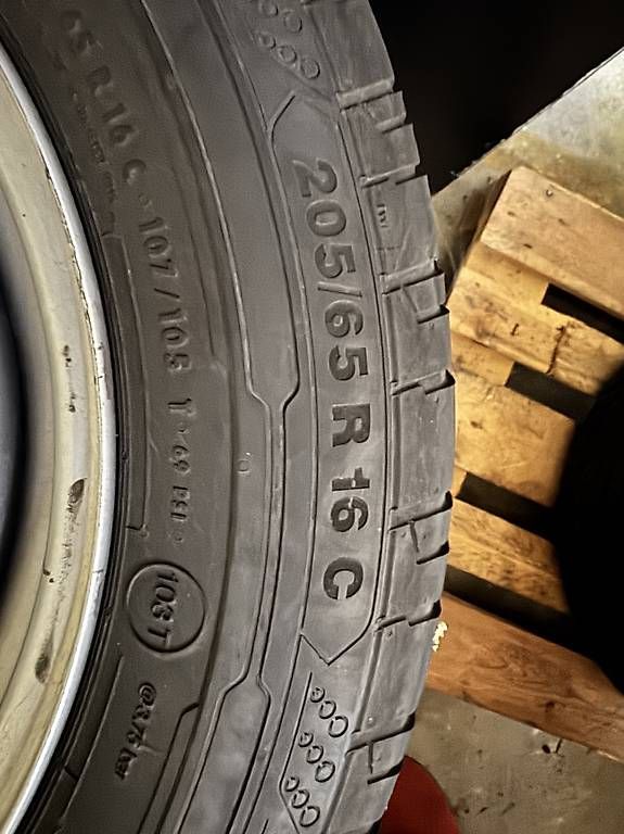 Pneumatici & Ruote complete: Mercedes Vito W447 – Usato da St. Gallen venduto da mel_gg2g 3