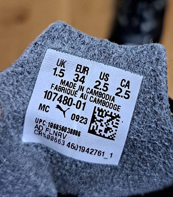 Puma Scarpe per ragazzi: Fussballschuhe Kinder Grösse 34 – Usato da Zuerich venduto da Wurstfach 1