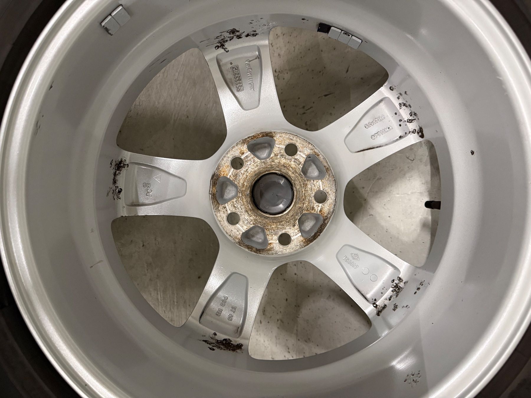 Gamaparts Pneus & Roues: VW Winterräder Gamaparts – D'occasion à Liestal par sim_f7js 2