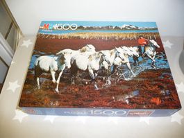 Puzzle 1500 Pferde in der Camargue
