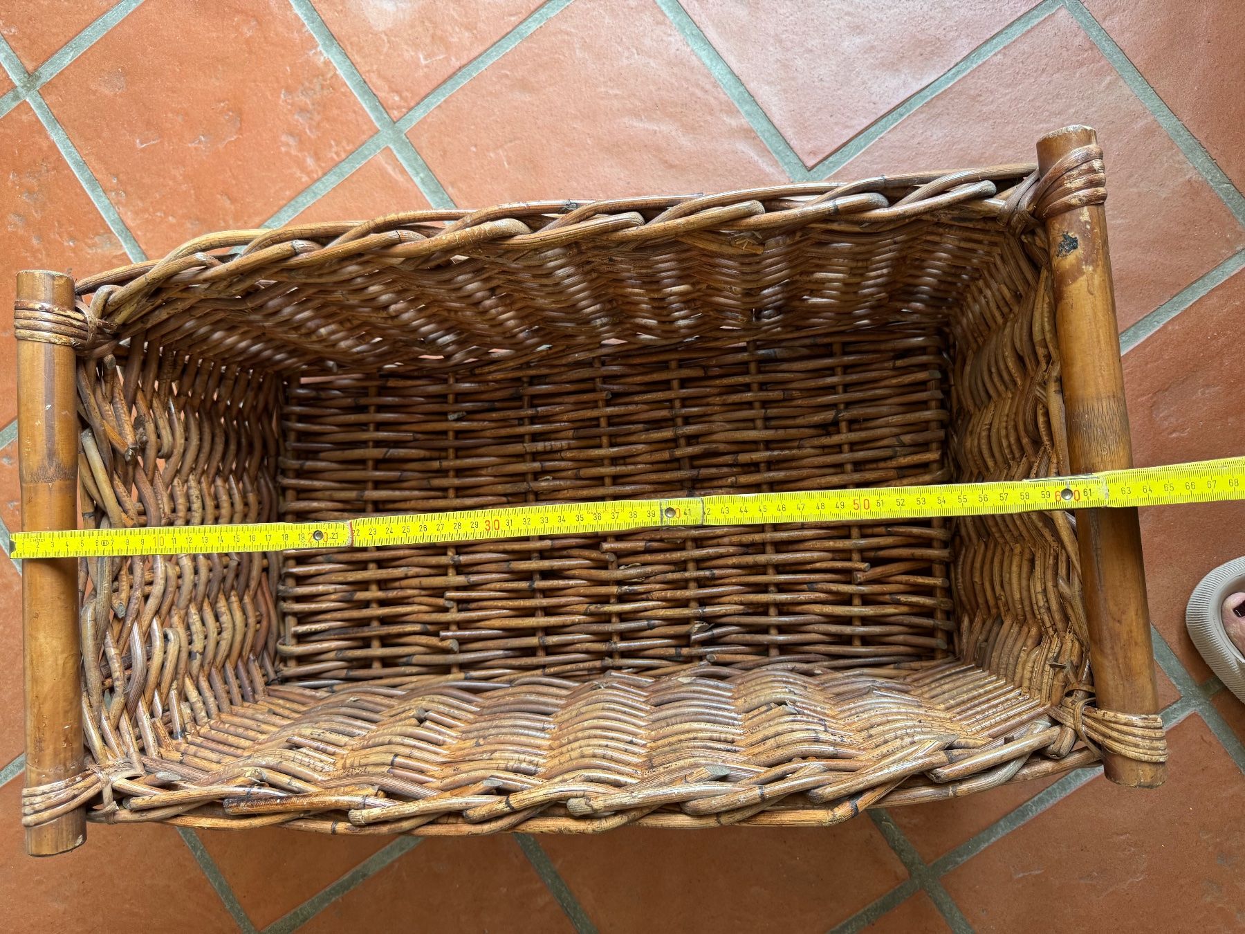 Altro per la casa: Massiver Korb aus Rattan mit Holzgriffen – Usato da Oberrohrdorf venduto da maggys15 3