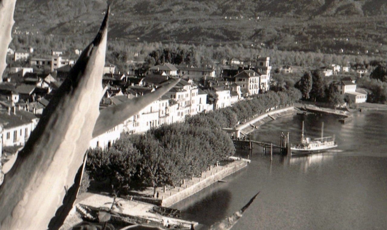 Ansichtskarten: Ascona - (2 Ansichtskarten in Grossformat) – Gebraucht aus Fällanden von Blausegelfliege