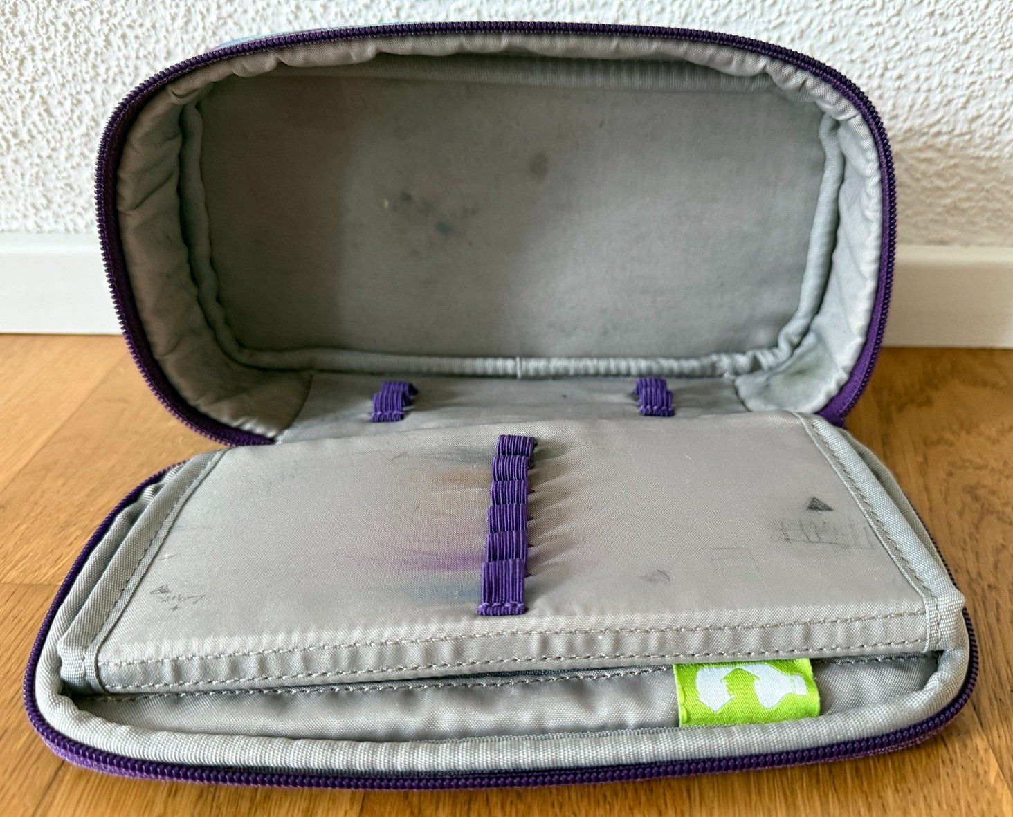 Satch Borse & Zaini: Satch Schulrucksack inkl. Etui – Usato da Luzern venduto da Dj_alexey 7