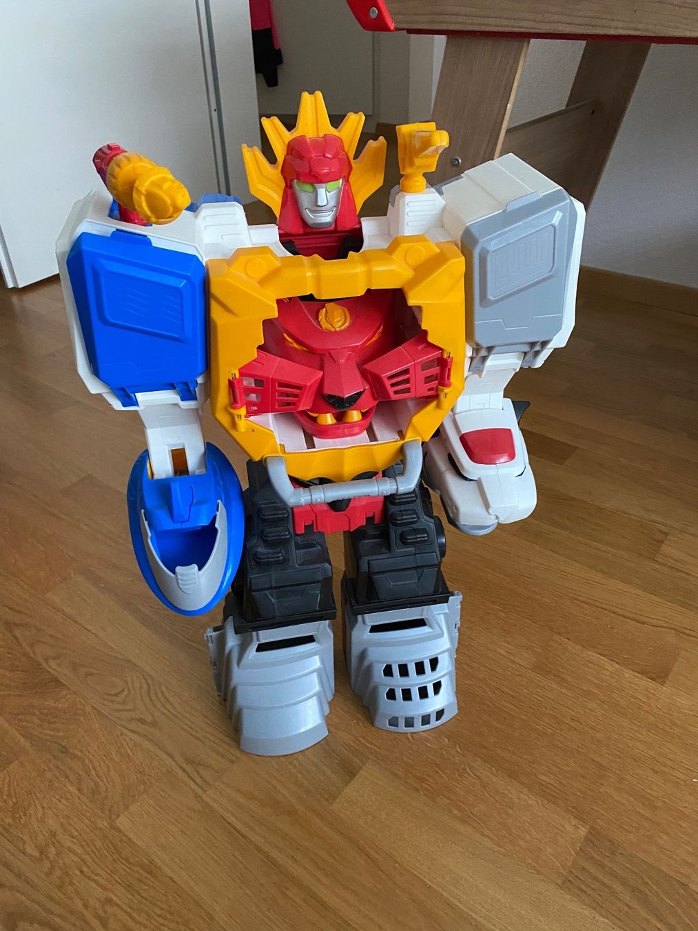 Spielzeuge: Roboter Power Rangers Playskool – Gebraucht aus Winterthur von Baby117