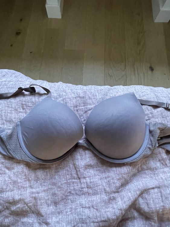 Soutien-gorge Calvin Klein 85B (D'occasion) à Vésenaz pour CHF 6 – avec ...