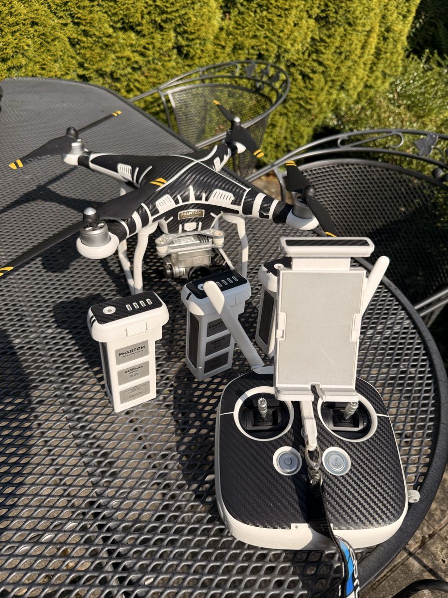 DJI Modellismo RC: DJI Drohne Phantom 3 professionell  – Usato da Sachseln venduto da bas_6n9t 1