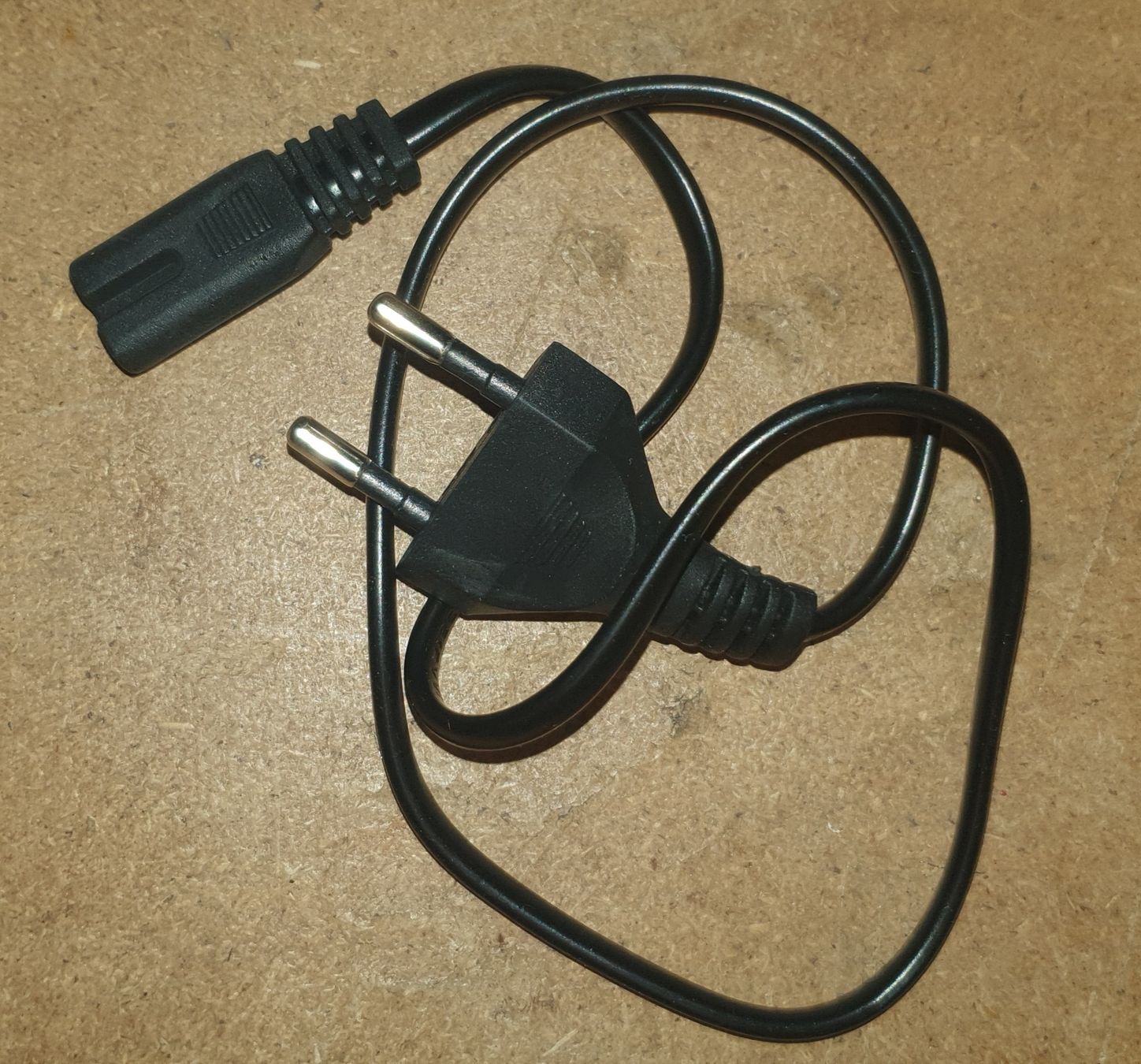 Kabel: Netzkabel Stromkabel Stecker Strom Anschluss Kabel Top! – Gebraucht aus Ettenhausen TG von Milchbart1