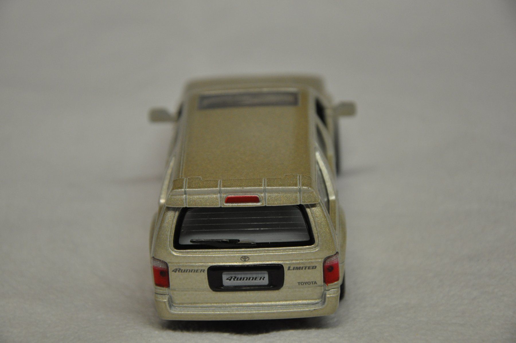 Toyota Modellini d'auto: Toyota 4 Runner – Usato da Ebnat-Kappel venduto da Aallerlei 3