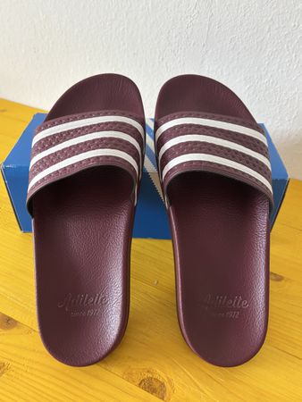 Adidas Adilette Badeschlappen Grösse 43