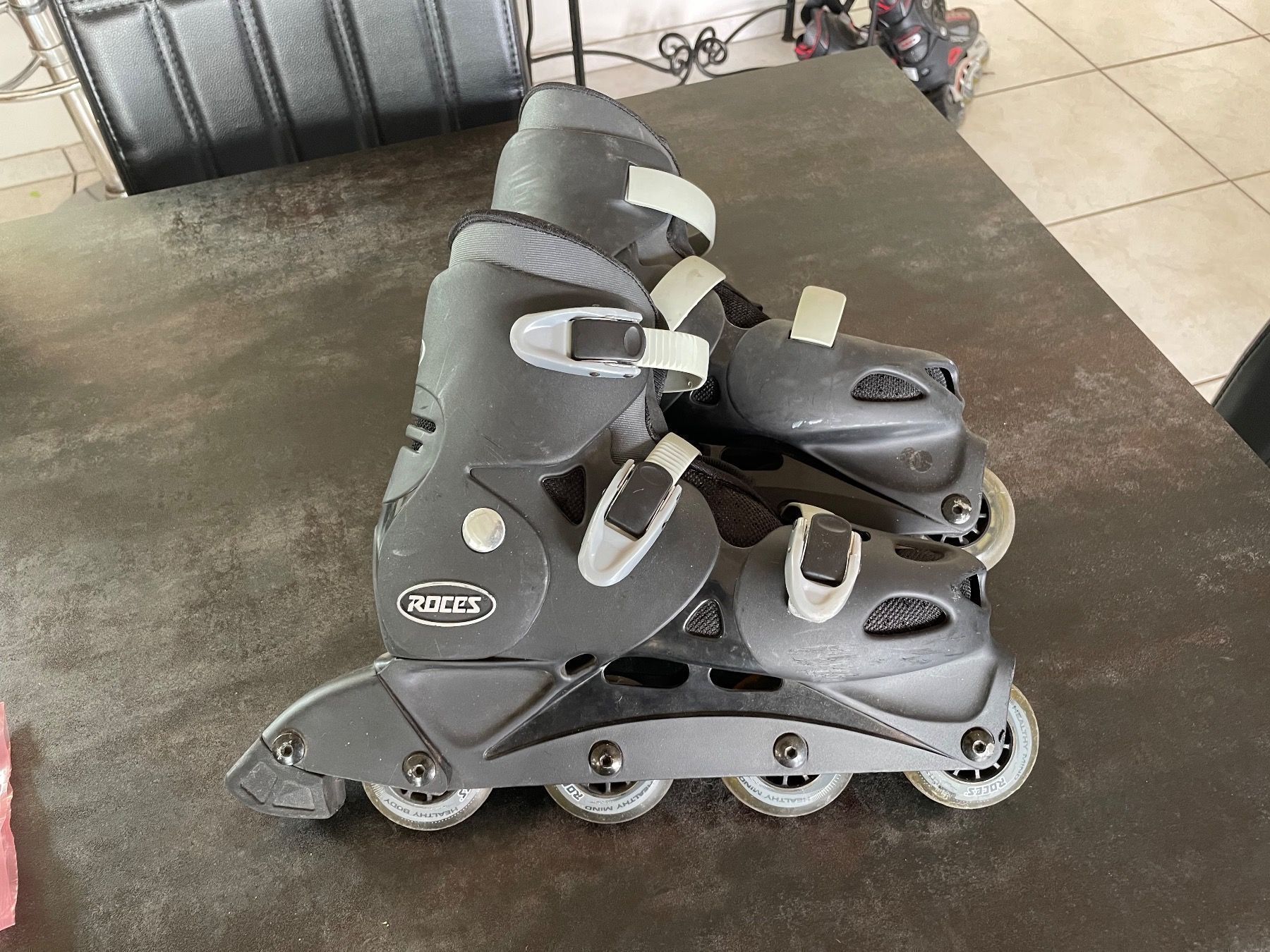 Pattini in linea & Pattini a rotelle: Patins à Roulettes Roces Miami Taille 42 – Usato da Vallamand venduto da Bricbracbroc82 2