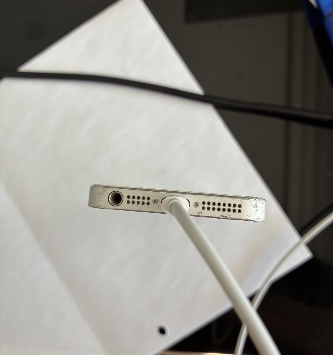 Apple Telefoni cellulari / Smartphones: iPhone 5s silber/weiss – Usato da Sarnen venduto da m-basic 2