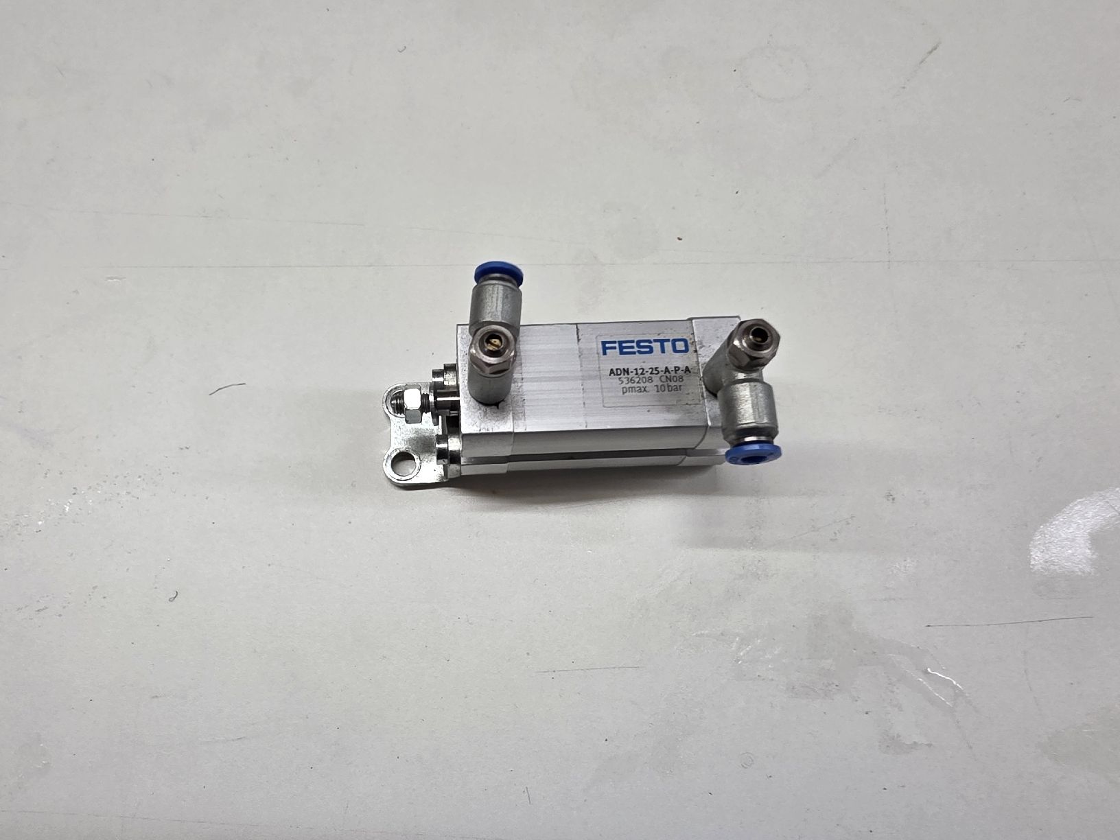 Festo Altri prodotti elettronici: Festo Zylinder ADN-12-25-A-P-A – Usato da Rüti ZH venduto da Madeira14