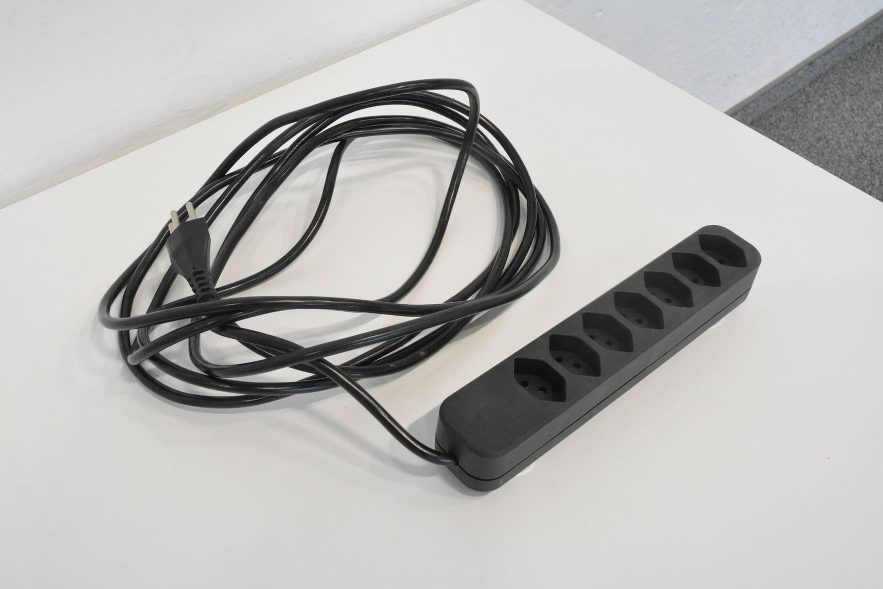 Stecker: Max Hauri Swiss Line Mehrfachstecker – Gebraucht aus Schönenwerd von mcofficeshop 1