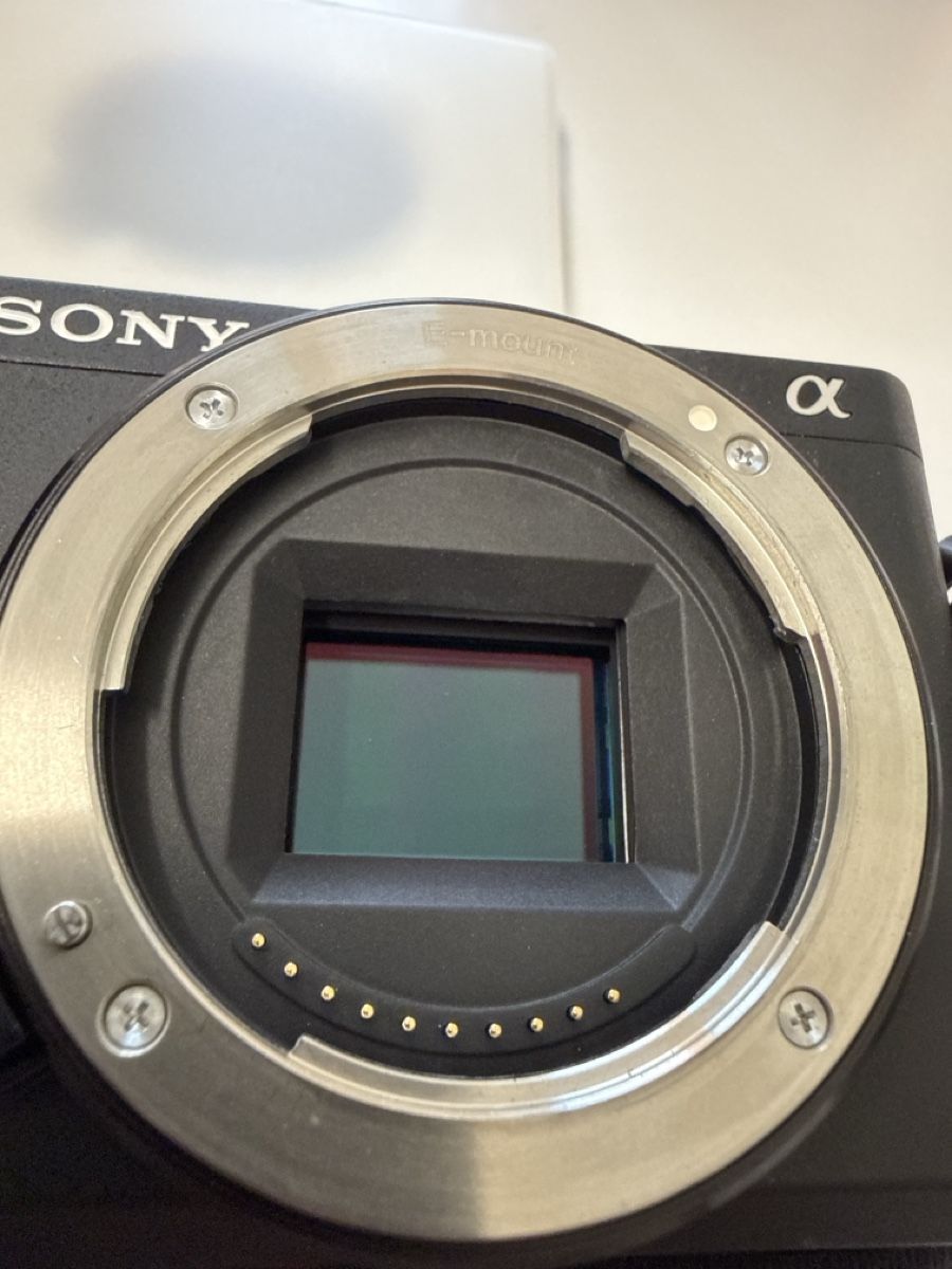 Sony Fotocamera: Sony A6400- 4 Objektive, 3 Akkus, Filter, Buch – Nuovo (secondo la descrizione) da Aadorf venduto da MorgentalerA-town 9