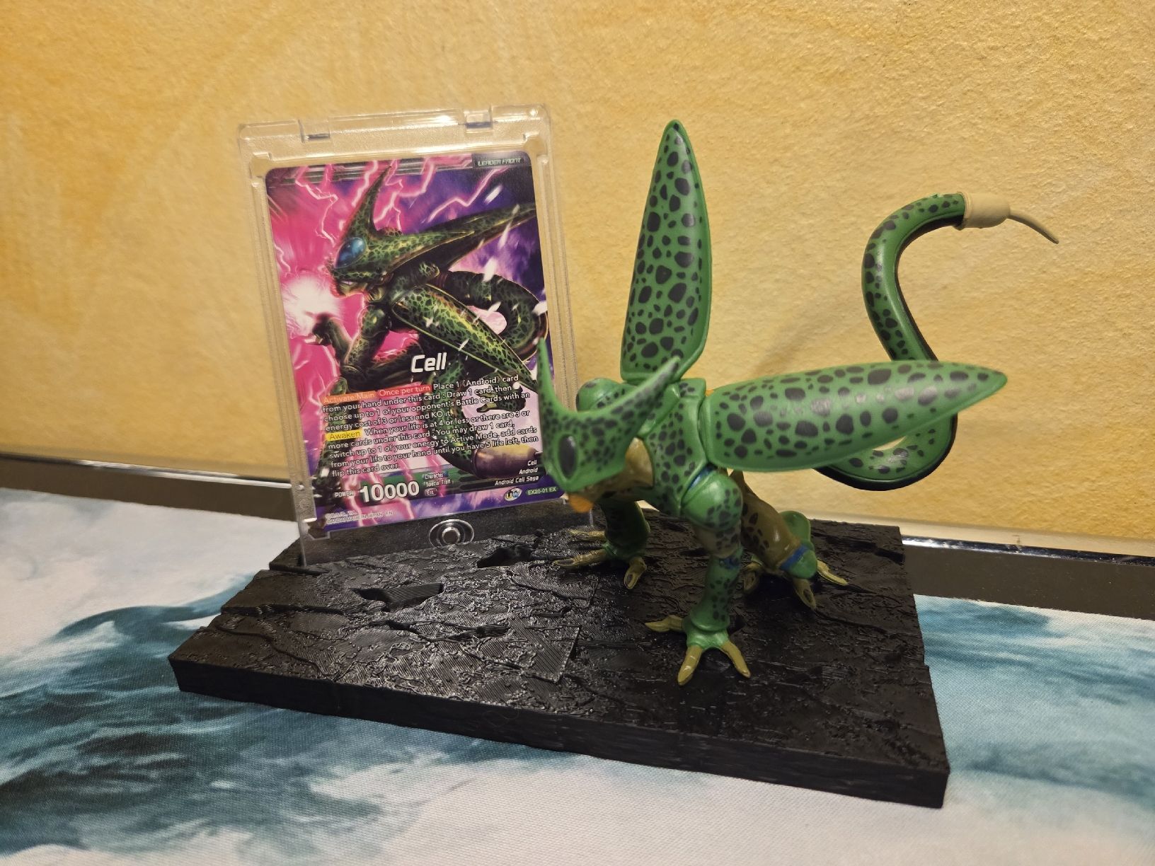 Bandai Carte collezionabili: Cell-Actionfigur mit Dragon Ball SR-Karte – Usato da Lugano venduto da Doppia_B 2