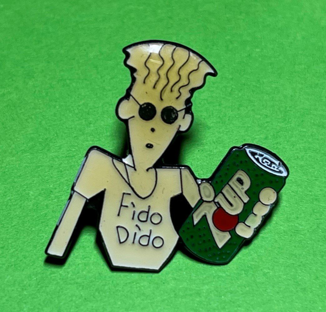 Plaquettes & Badges: Pin 7Up Fido Dido Anstecker – D'occasion à Basel par adl_6y8g