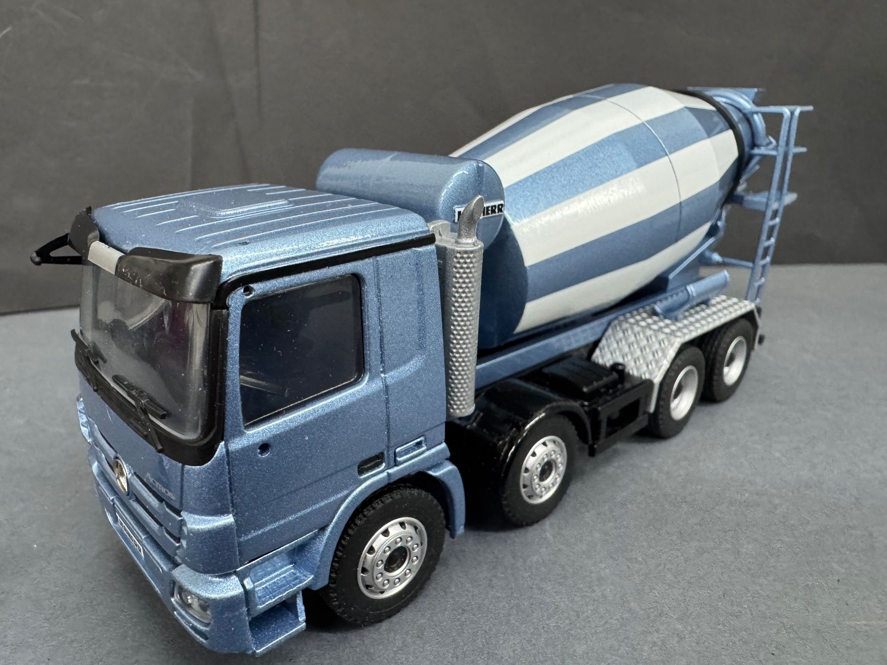 Conrad Kit di modellismo & Modellini statici: Mercedes Mixer HTM904 Conrad 1:50 – Nuovo (secondo la descrizione) da Luzern venduto da aa43modelcars-Luzern 4