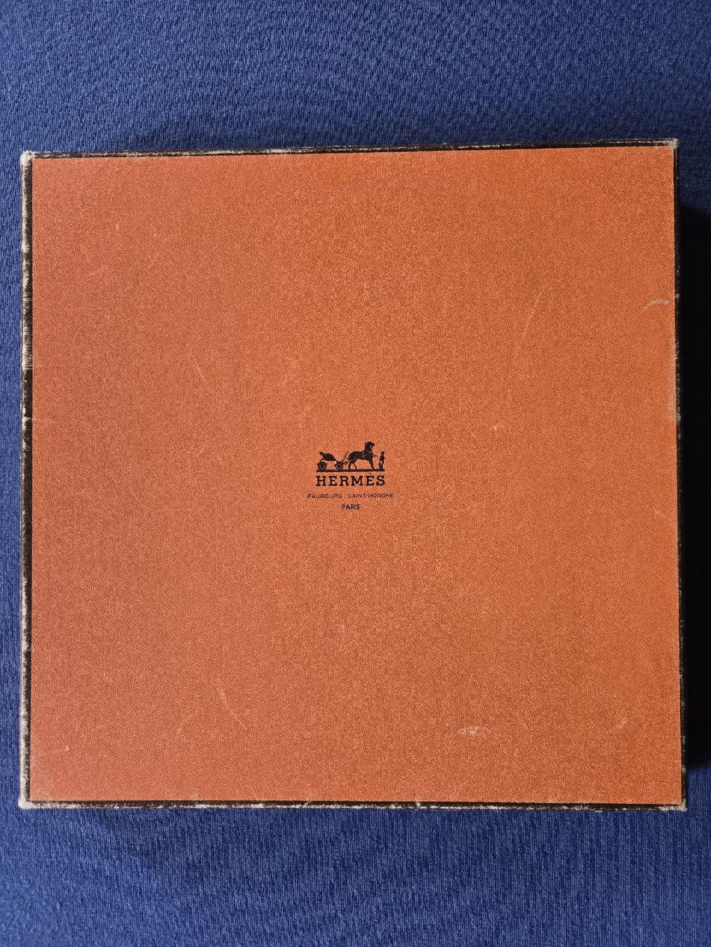 Hermès Foulards, Tücher & Schals: foulard carré Hermes – Gebraucht aus Montet (Broye) von CandiceD