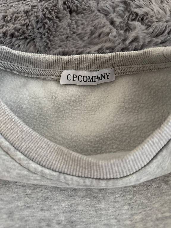 Pullover & Sweatshirts: CP. Company Pullover (S) – Gebraucht aus Wetzikon ZH von cet_6fbf 3