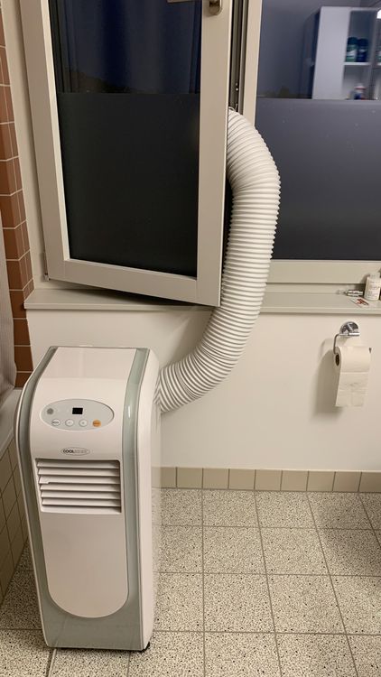 Mobiles Klimagerät mit Abluftschlauch und Fensterabdichtung (Gebraucht ...