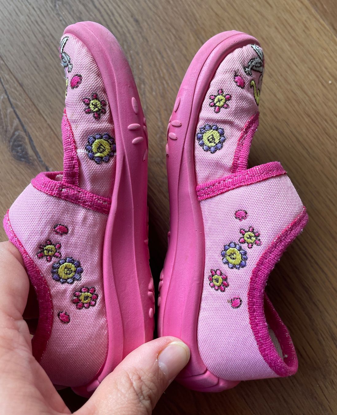 Elefanten Scarpe per ragazze: Finken/ Hausschuhe Elefanten rosa, Gr. 24 – Usato da Gümligen venduto da soleil149 2