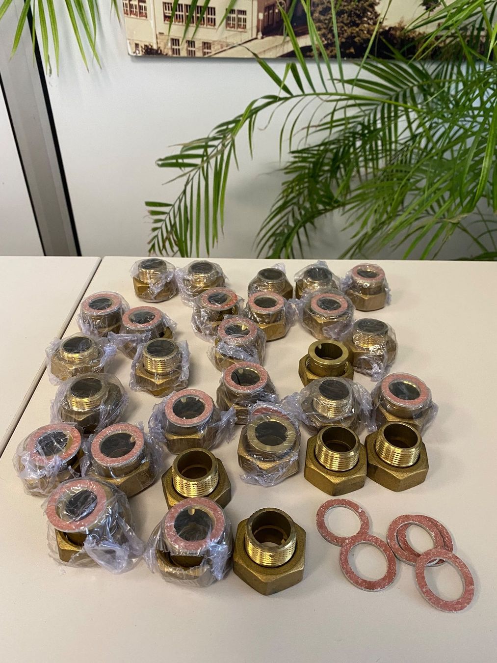 Alle Werkzeuge: Messing Verschraubungen 3/4" mit Dichtungen (NEU) – Neu (gemäss Beschreibung) aus Brügg BE von doppelrittberger