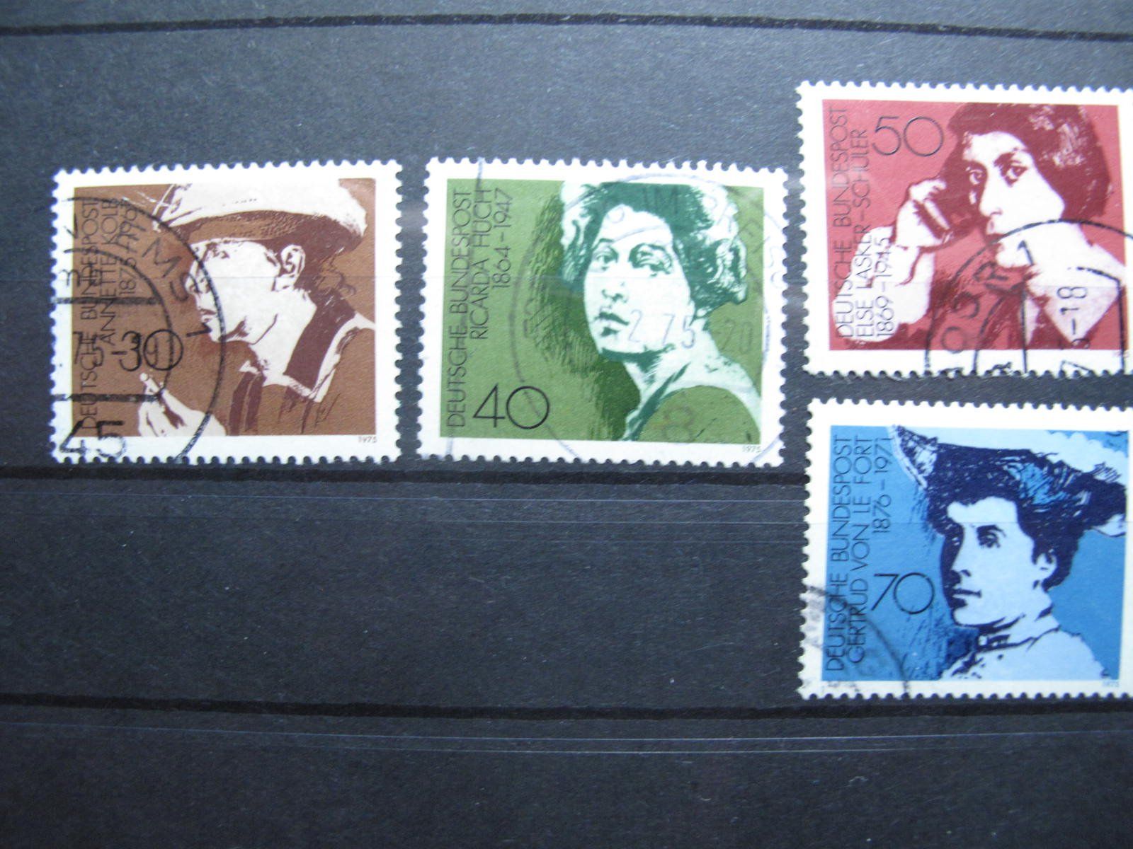 Alle Briefmarken: BRD 1975 Schriftstellerinnen gest. – Gebraucht aus Wil SG von fva01