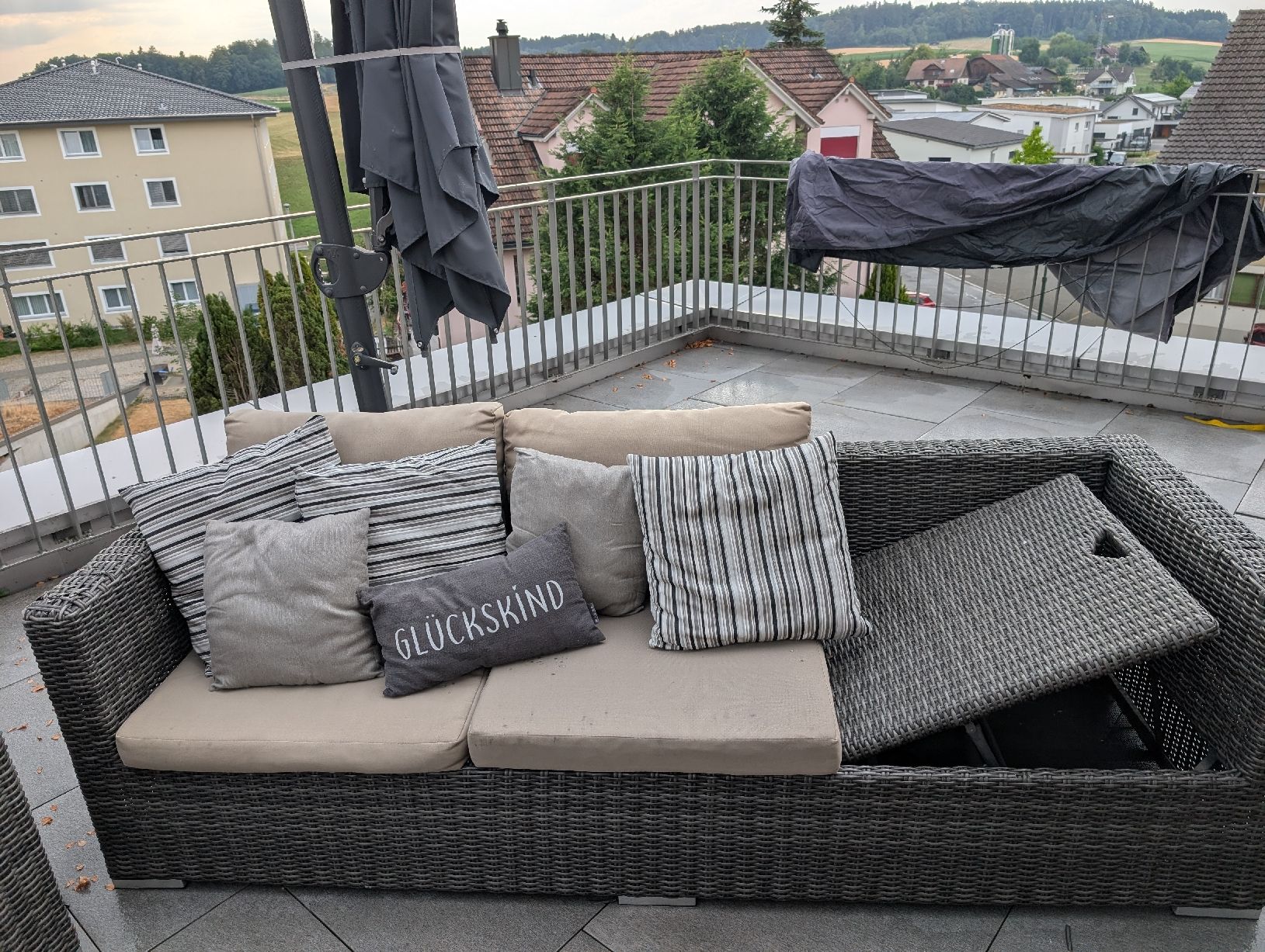 Sofas: Rattan Gartenlounge – Gebraucht aus Knutwil von einafetsh 2