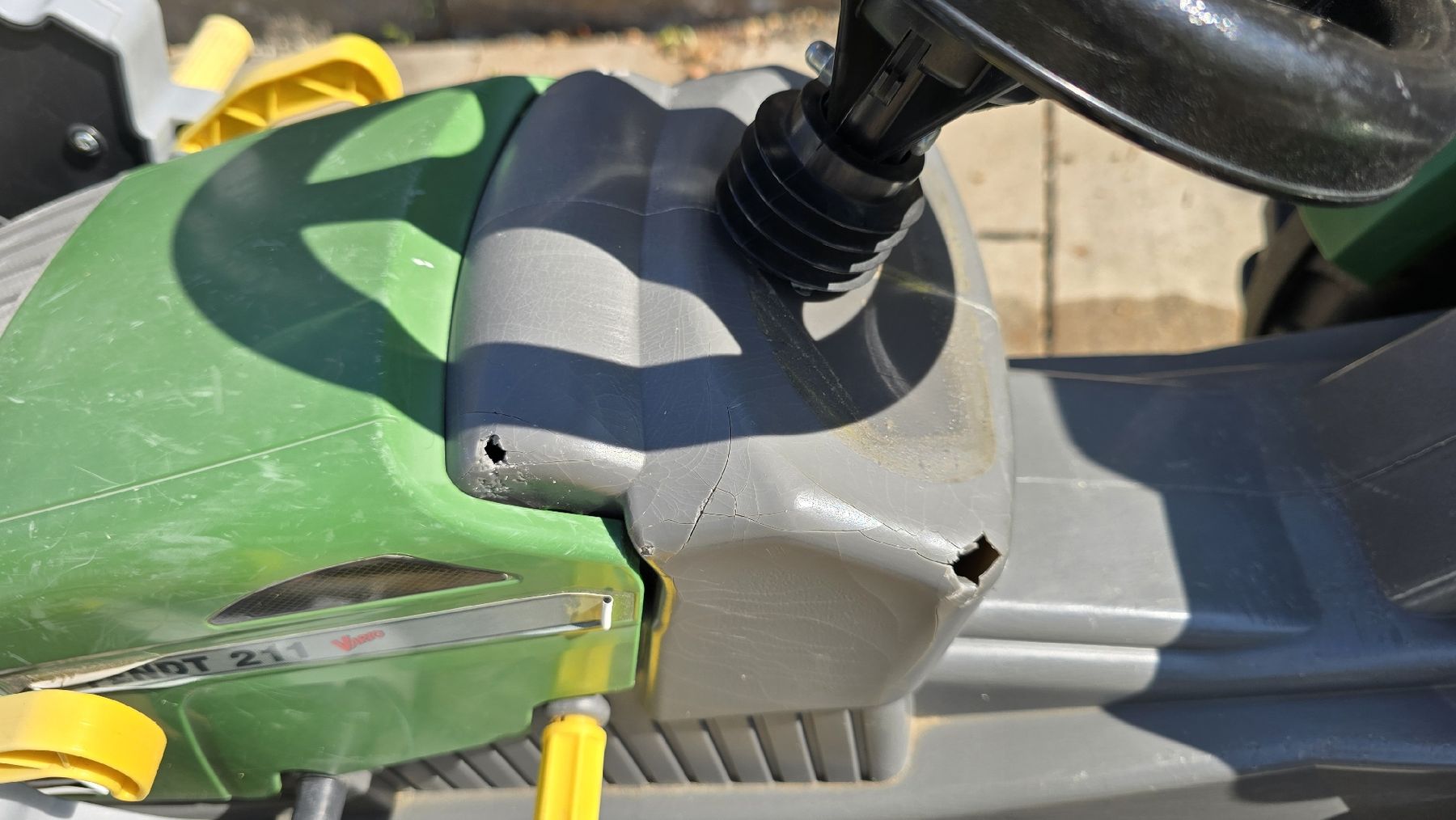 Veicoli per bambini: Kindertraktor mit Muldenkipper – Usato da Hägglingen venduto da krahu 2