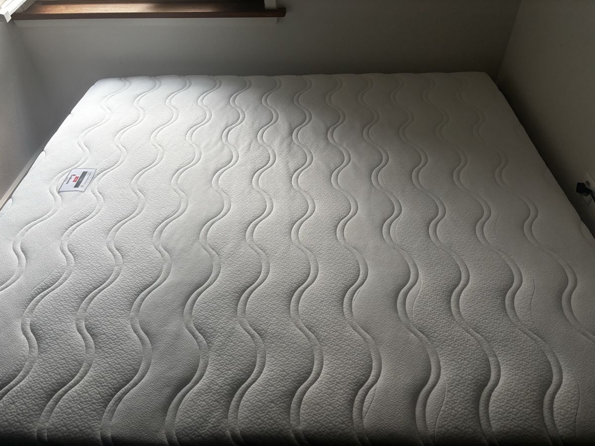 Matelas: Matratze 180x200 Titlis by Robusta – D'occasion à Langnau i. E. par FarzadHabibi 1