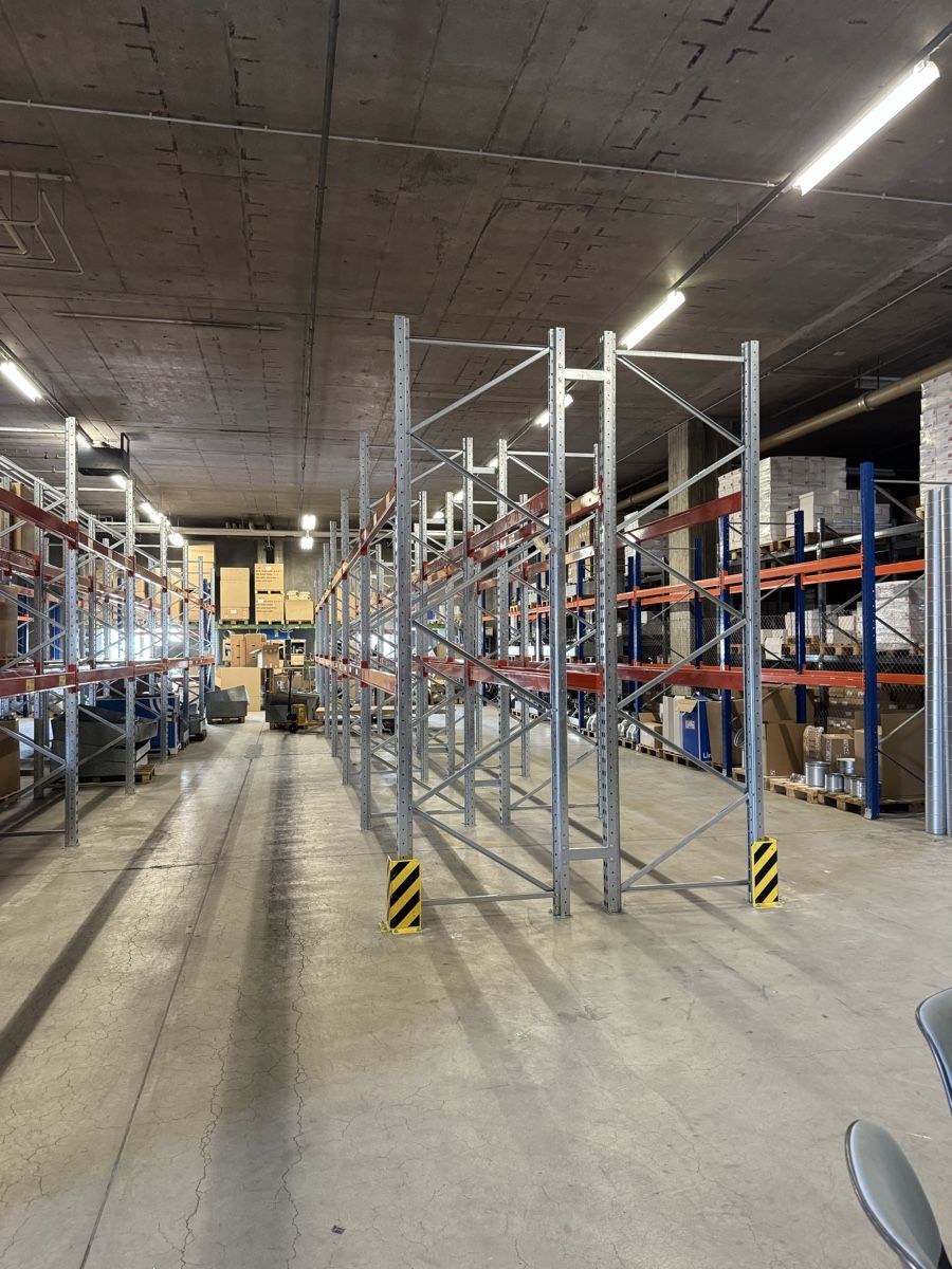 Scaffali: Palettenregal / Palettengestell – Usato da Niederuzwil venduto da Solutions4industry 1