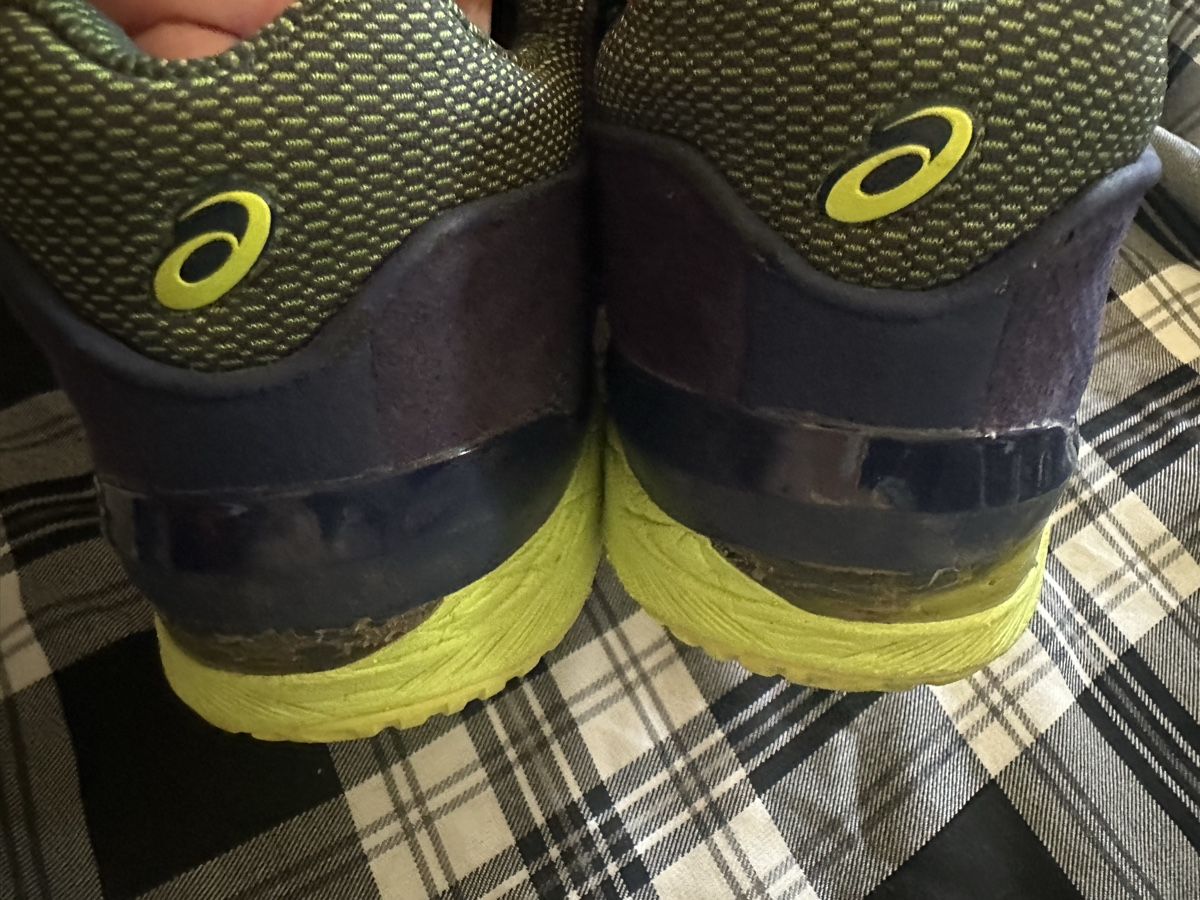 Asics Chaussures hommes: ASICS Turnschuhe gr 45 – D'occasion à Uster par bek_v2ct 6