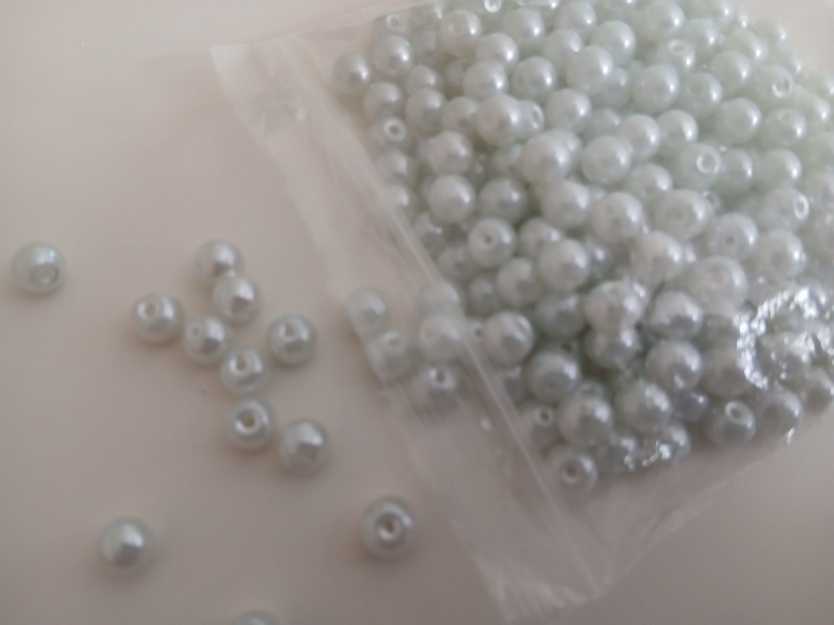 Perle (finte): Glasperlen zum Schmuck basteln  – Nuovo (secondo la descrizione) da Stansstad venduto da mikamo