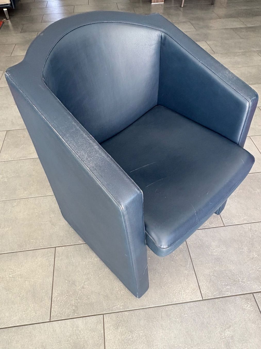Züco Poltrone: Sessel Leder blau modern Design gebraucht – Usato da Thun venduto da Eisenbahner_Thun 1