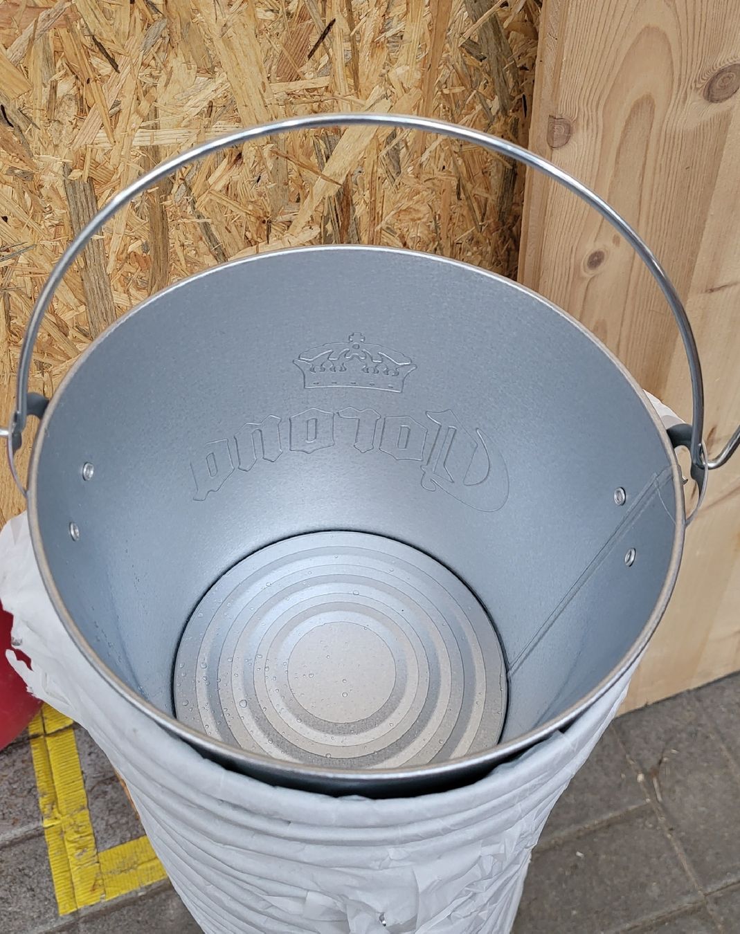 Altro per la casa: 25 Stk. neue BierEimer Corona – Nuovo e nell'imballaggio originale da Kägiswil venduto da Megafi56 1