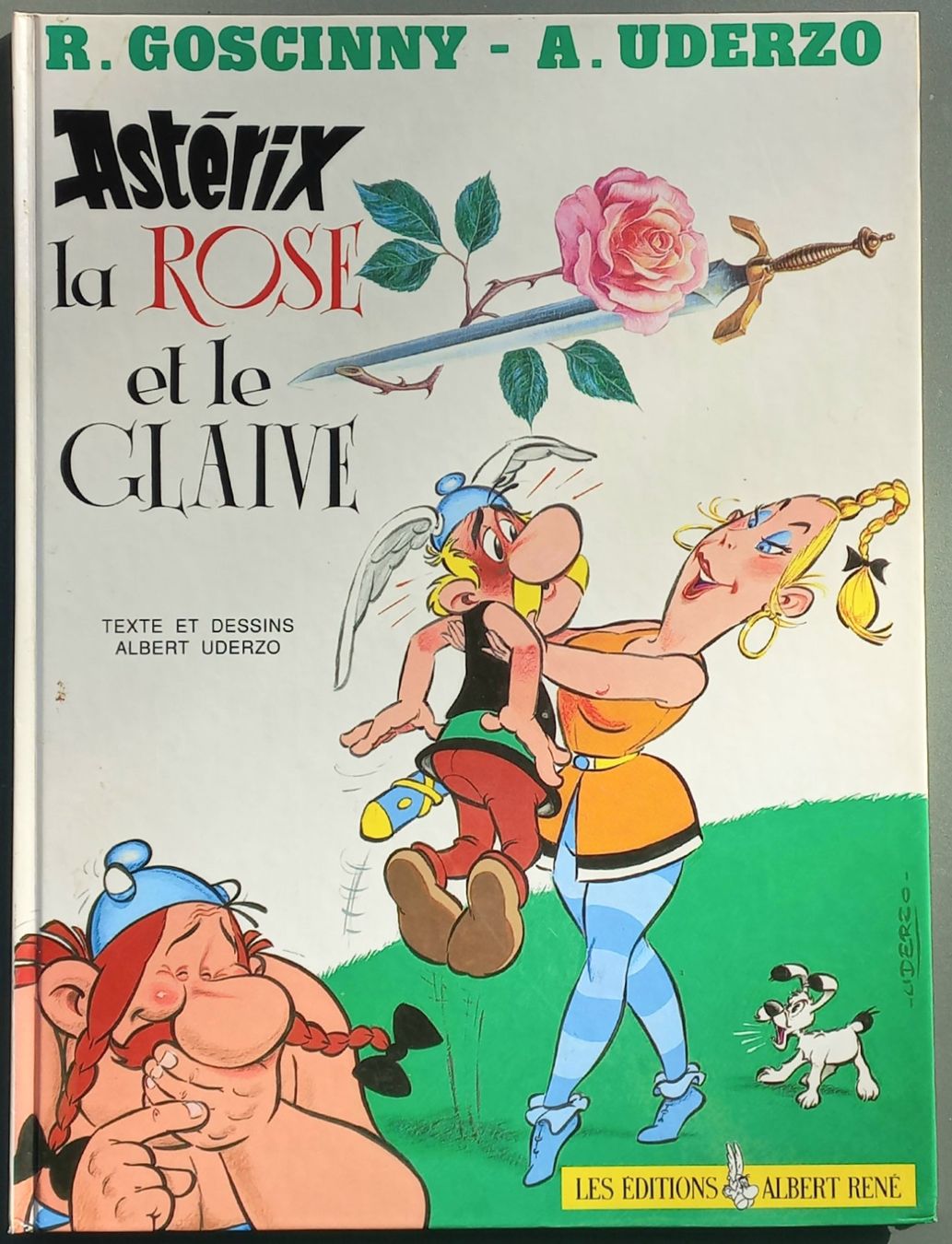Comics: BD Comic - Astérix - La Rose et le Glaive – Gebraucht aus Niederuzwil von lubimaja