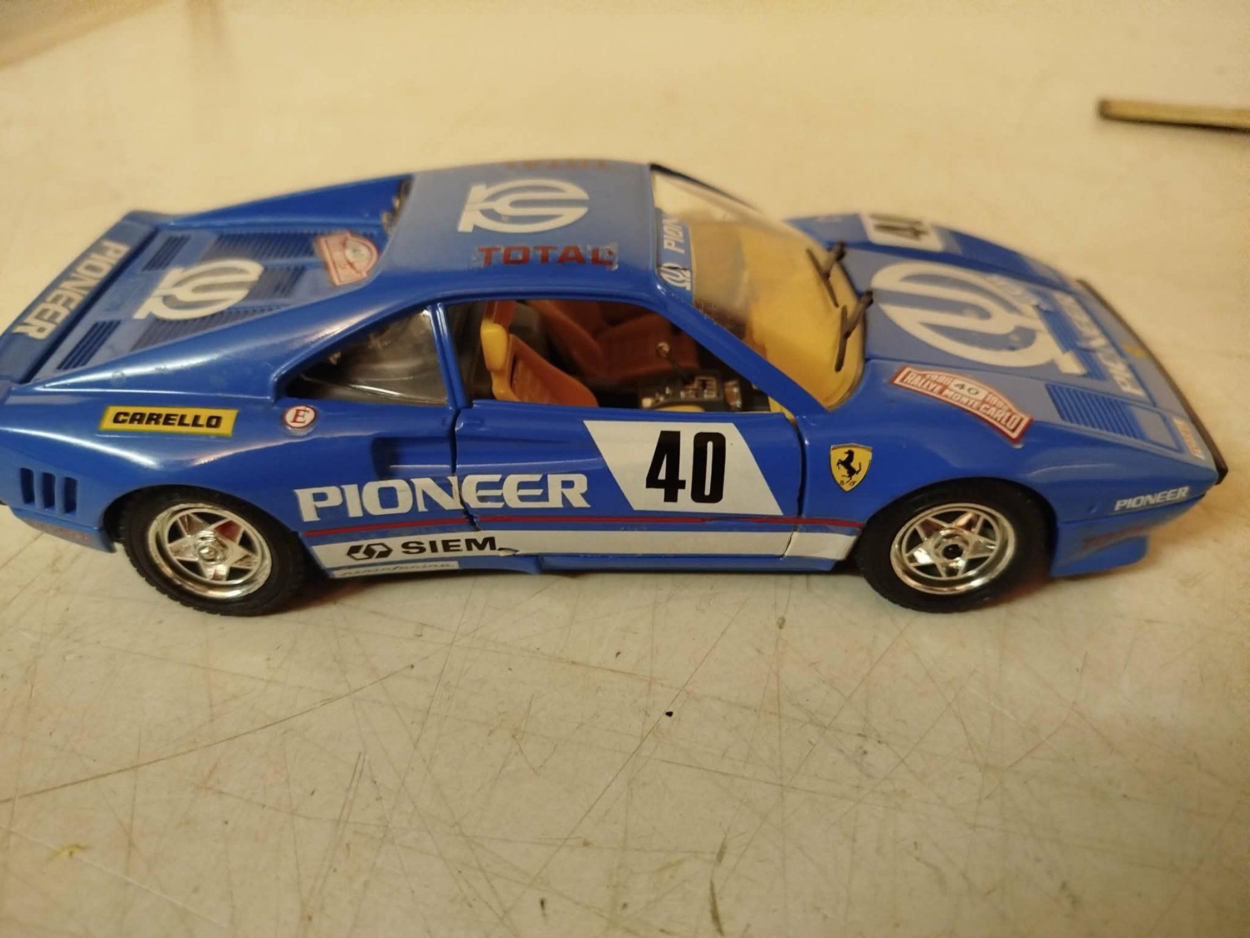 Bburago Modellini d'auto: Ferrari GTO   Burago – Usato da La Chaux-de-Fonds venduto da Emmaus2300CDF 1