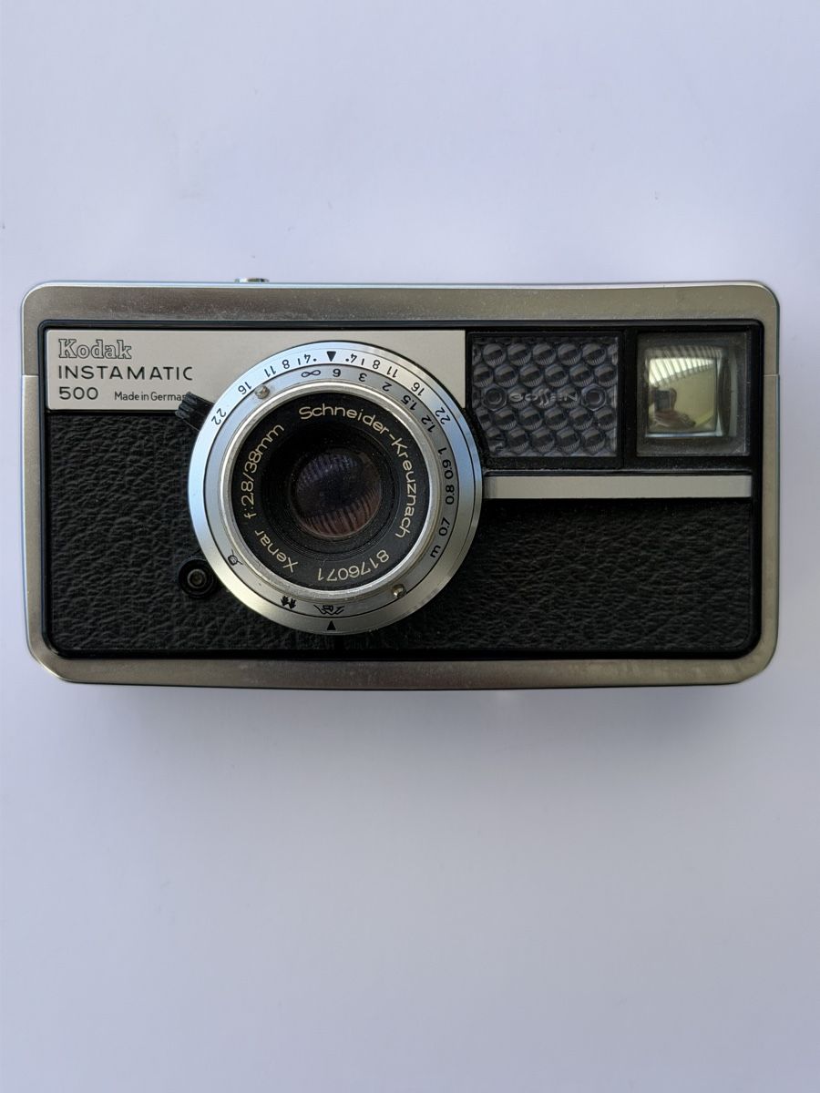 Kodak Fotocamera: Kodak Instamatic 500 – Usato da Vevey venduto da Byronne