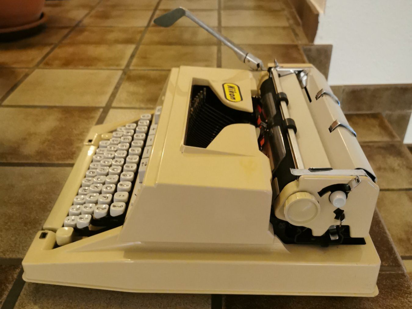 Schreibmaschinen: Hermes 3000: Klassische Schreibmaschine – Gebraucht aus Dänikon ZH von Beldiwuffi 8