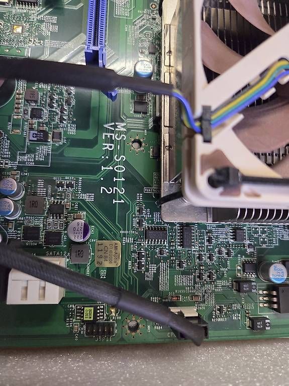 Mainboards: Server Mainboard MSI MS-S0121; Xeon E3-1230V2; 16GB ECC RAM – Gebraucht aus Wettingen von Allmilchigsinn 2