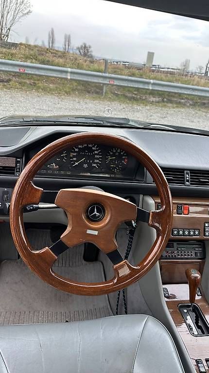 Mercedes-Benz Automobili: Mercedes-Benz C124 300CE – Usato da Altnau venduto da jam_ws97 3