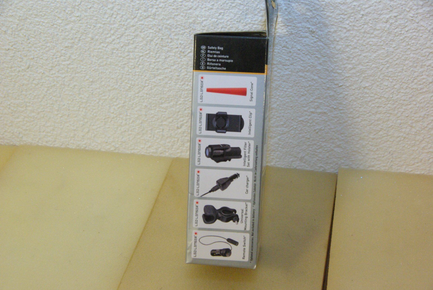 Ledlenser Lampade: Led Lenser Gürteltasche für LED Lampen – Nuovo e nell'imballaggio originale da Herisau venduto da Cevianer1844 1