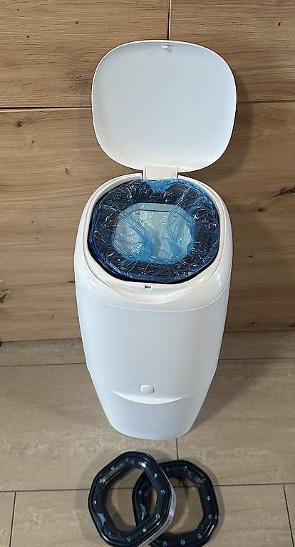 Poubelles: Windeleimer angelcare – D'occasion à Reiden par Roxy2020 1