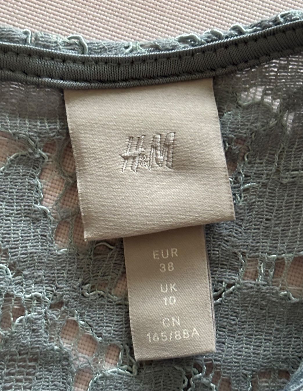 H&M Vestiti: Spitzenkleid von H&M – Usato da Zürich venduto da Tzhkely24 2