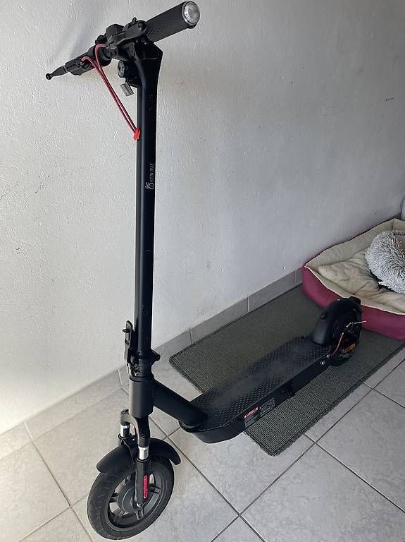 Kickboard: Trottinette électrique  – Usato da Yverdon-les-Bains venduto da mil_8hc9 2